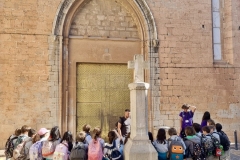 b4ec637c-b110-40f3-bd26-7391dafeba02