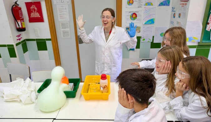 Science Meets Halloween at Los Olivos